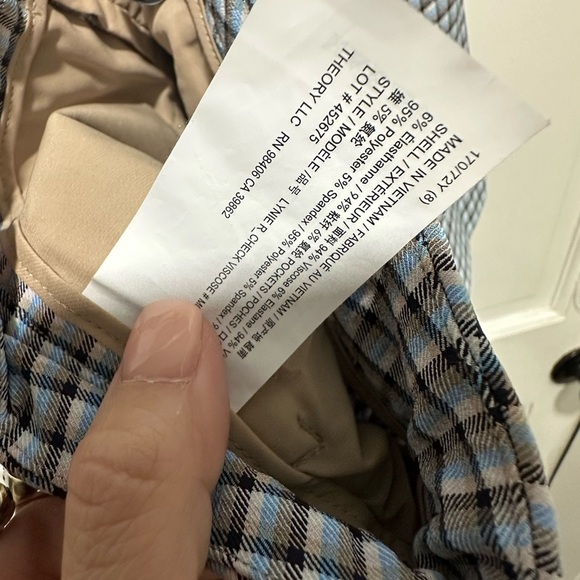 Theory Lynie Check Plaid Blue Black Tailored Short Size 8 NWOT - Picture 7 of 8